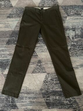 J. Crew Men's Olive Chino Pants